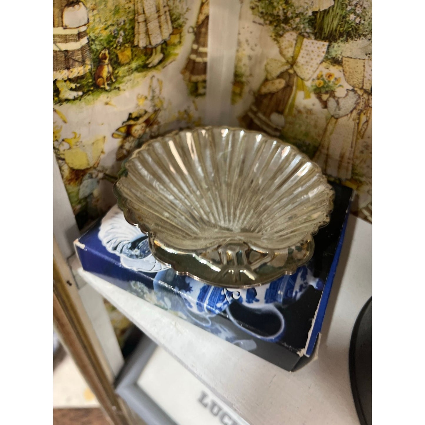 Vintage new old stock silver shell set