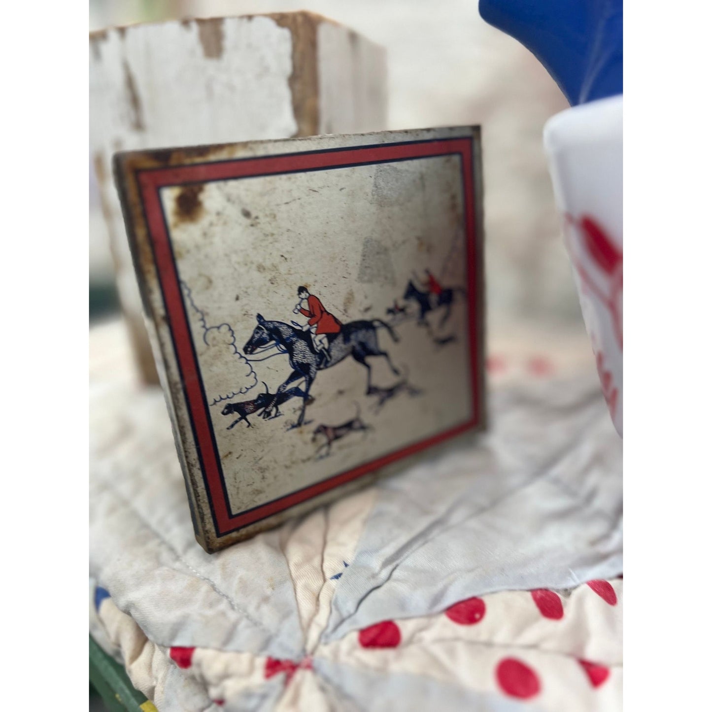 Vintage horse tin, red white & blue dog tin